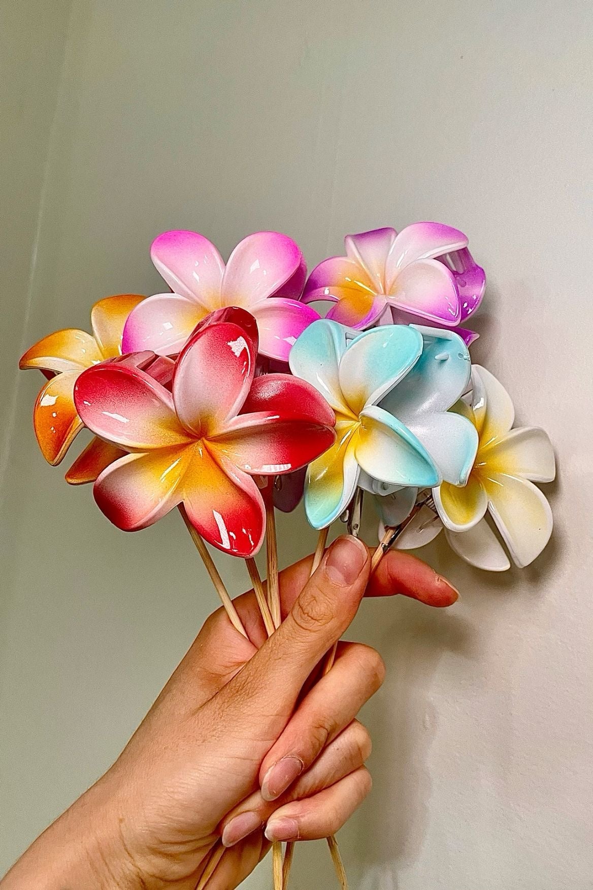 Hawaiian Flower Hair Clip